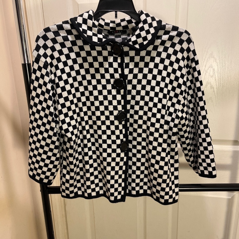 Cropped checkerboard cardigan